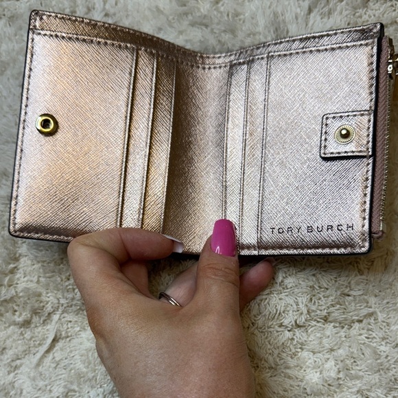 Tory Burch Emerson Mini Rose Gold Wallet - Picture 11 of 13